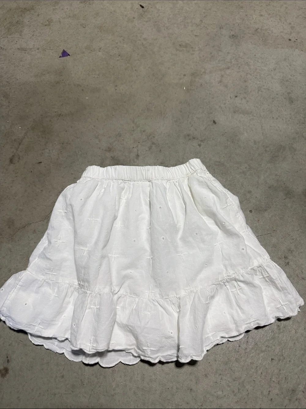 GAP White Eyelet Ruffle Hem Skirt